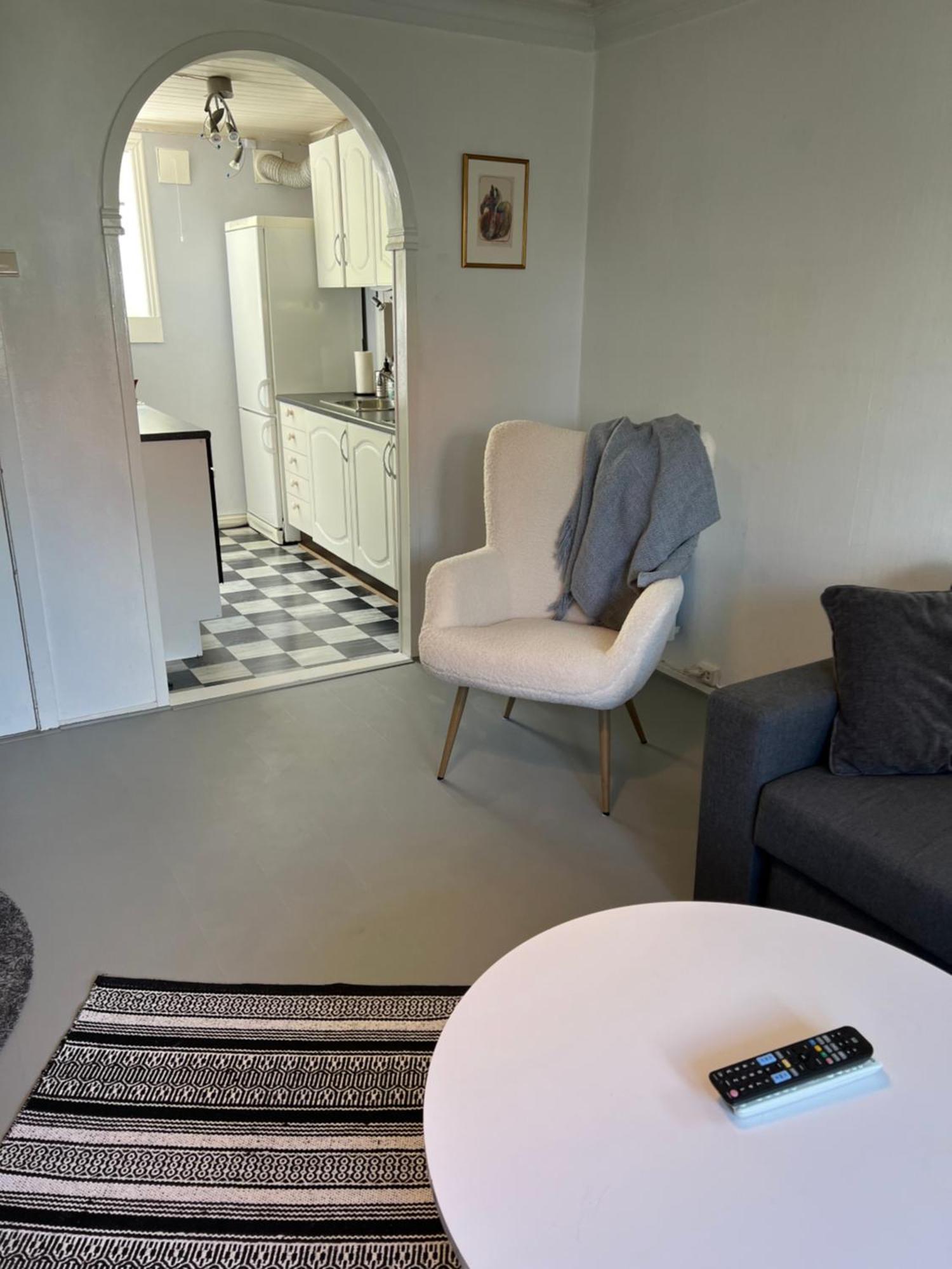 Lite Hus Med Egen Inngang - Sentral Beliggenhet Haugesund Εξωτερικό φωτογραφία